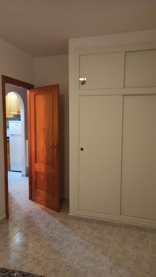 Apartment Only 250M From The Beach Los Locos Torrevieja Buitenkant foto