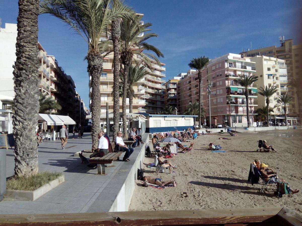 Apartment Only 250M From The Beach Los Locos Torrevieja Buitenkant foto